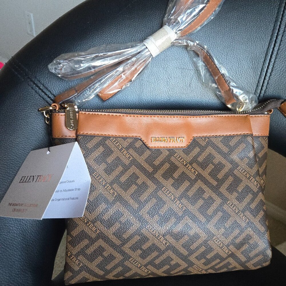Ellen Tracy crossbody